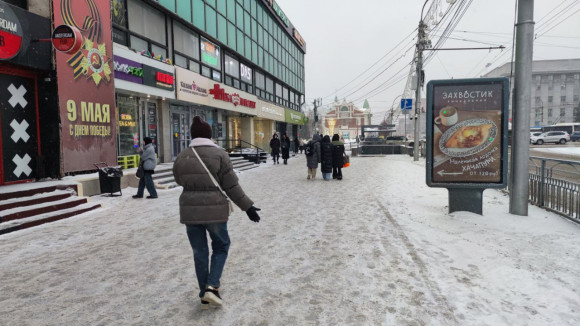 Приходится учиться летать: где в Новосибирске сколькие улицы (фоторепортаж)