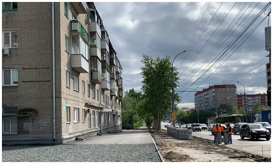 Более 300 млн рублей потратят на ремонт 116 тротуаров в Новосибирске