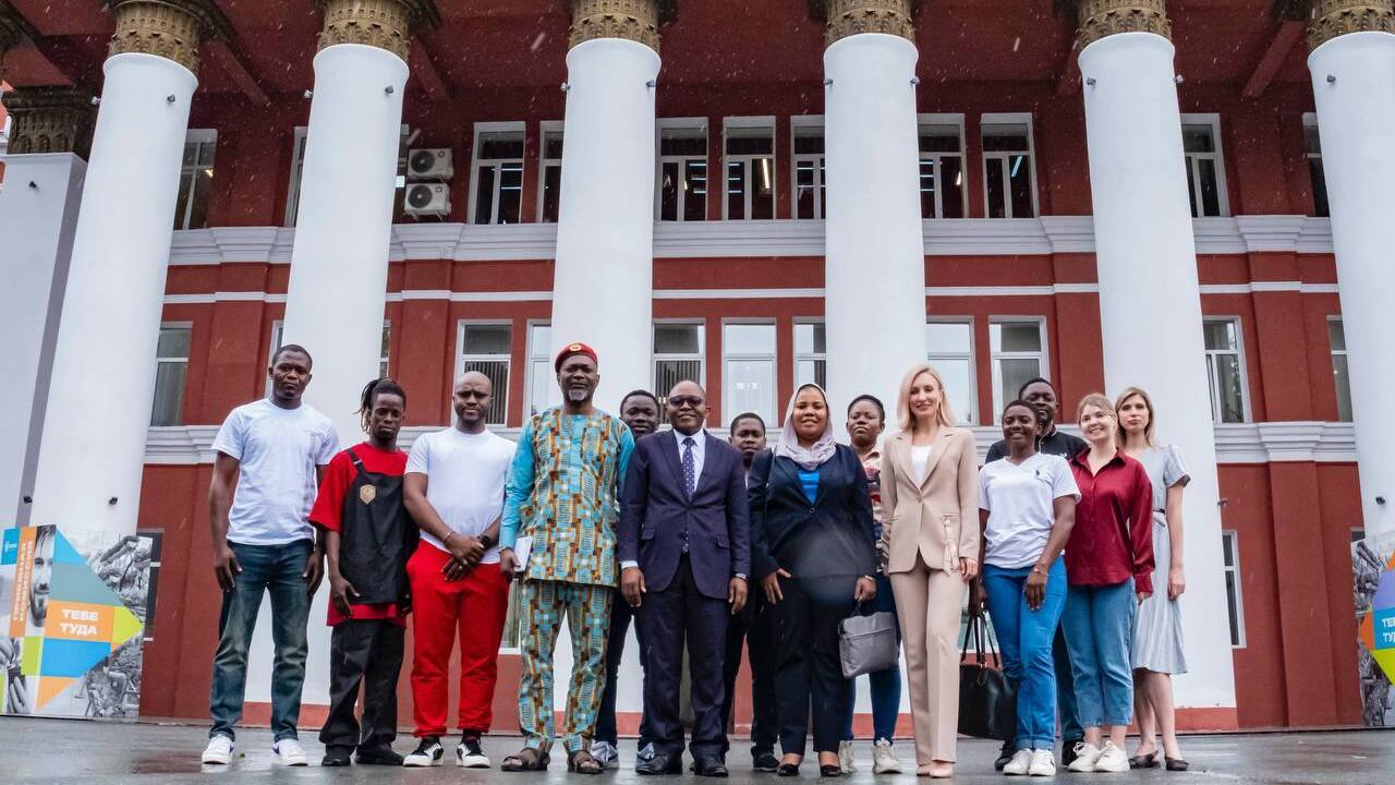 photo_5404699834000207905_y-2.jpg