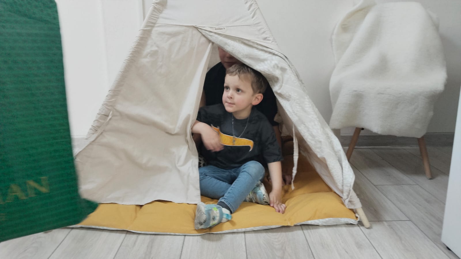 d5c19bdd-098f-4181-98c5-763116dde156.jpg d5c19bdd-098f-4181-98c5-763116dde156.jpg