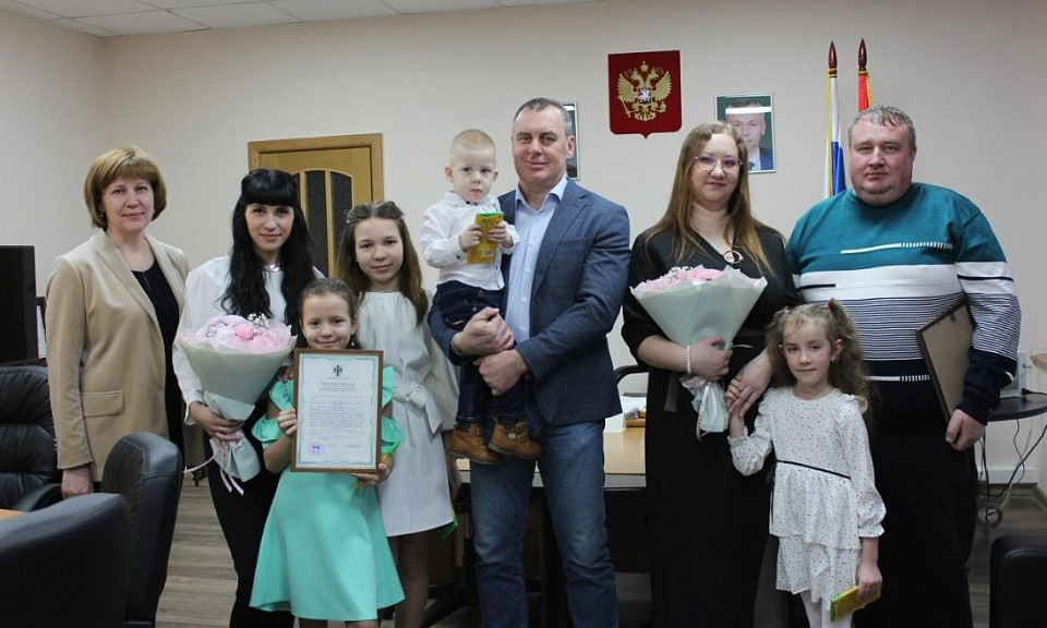 Переедут в собственное жильё две молодые семьи из Куйбышевского района