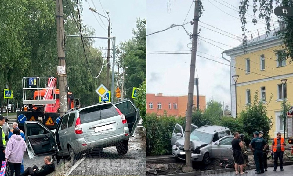 ДТП в Первомайском районе Новосибирска: автомобиль врезался в столб