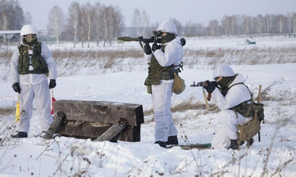 Военнослужащим из Новосибирска единовременно будут платить 295 тысяч рублей