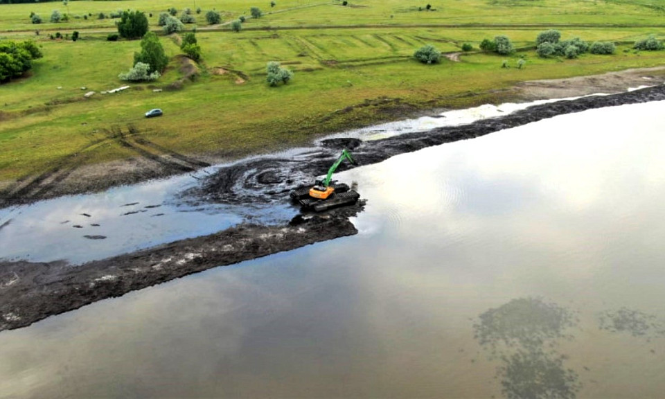 Специалисты объяснили причины обмеления озера в Новосибирской области