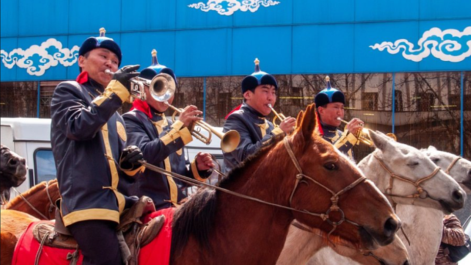 Тувинцы на конях выступят в центре Новосибирска