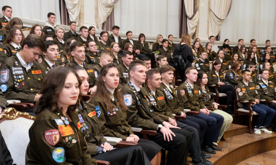 В Новосибирске наградили лучших студотрядовцев