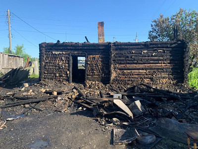 Двое детей и взрослые погибли в страшном пожаре в Новосибирской области