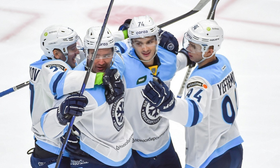 Хоккеисты «Сибири» вырвали победу в невероятном матче в Астане