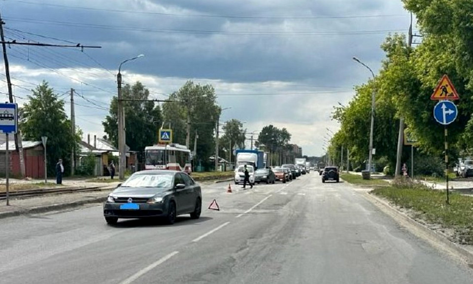 Подросток получил травмы на пешеходном переходе в Новосибирске