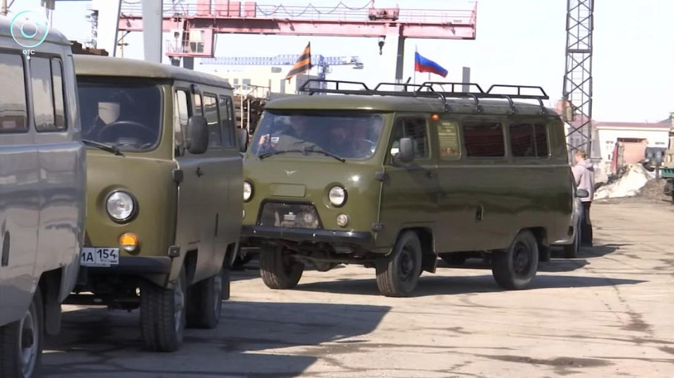 «Патриот» отправился на фронт: помощь бойцам спецоперации едет из Новосибирска