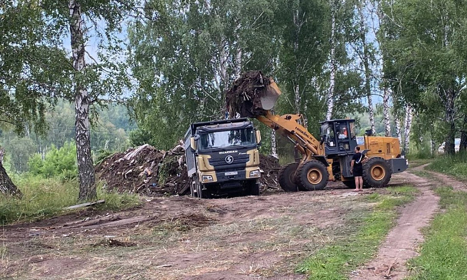 11 несанкционированных свалок убрали под Новосибирском по требованию прокуратуры