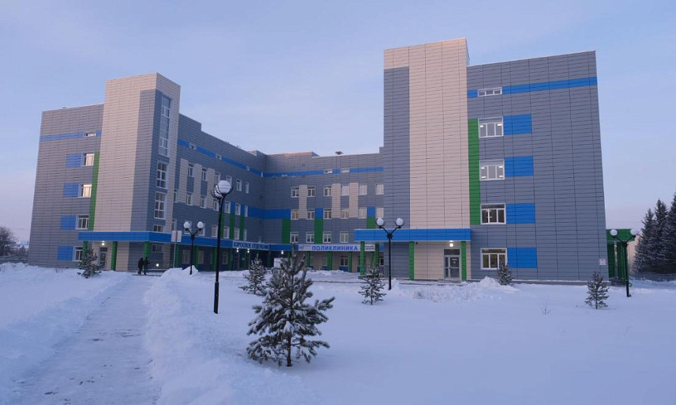Губернатор оценил новую поликлинику под Новосибирском