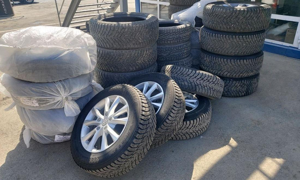 ГАИ призывала новосибирских водителей поменять шины на зимние