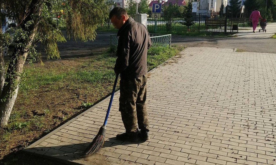 Алиментщик вернулся в семью после общественных работ под Новосибирском
