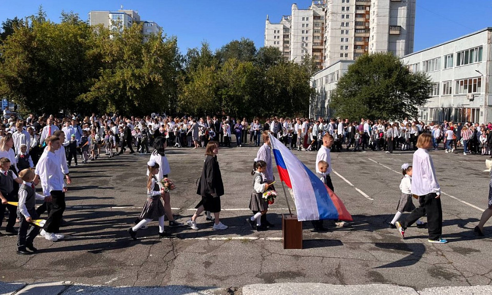 Власти Новосибирска назвали школы с дефицитом мест