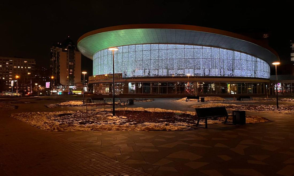В Новосибирске место между цирком и собором назвали Никольской площадью