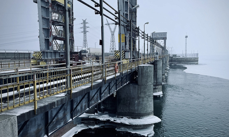 В Сибири оценили вероятность прорыва плотины Новосибирской ГЭС
