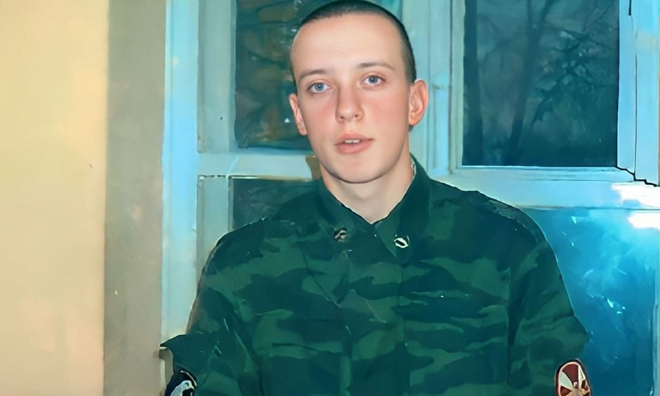 Отбывавшего срок за убийство вагнеровца похоронили в селе под Новосибирском
