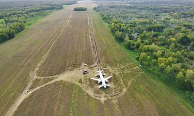 Аварийно севший в поле под Новосибирском самолёт решили утилизировать