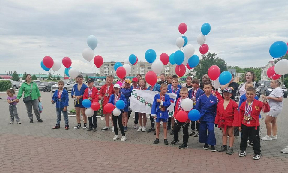 Участник СВО вернулся из плена домой в Новосибирскую область