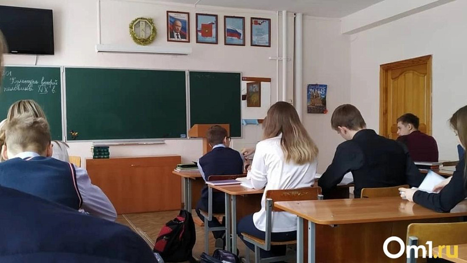 Whatsapp* и Telegram запретили использовать в школах и колледжах Новосибирска