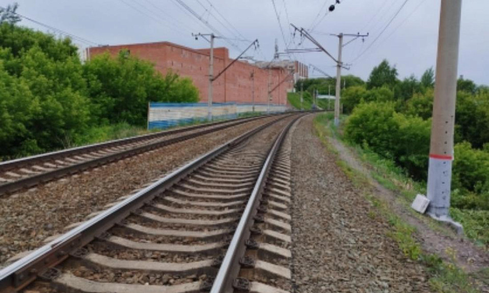 18-летнего парня насмерть сбила электричка в Новосибирске