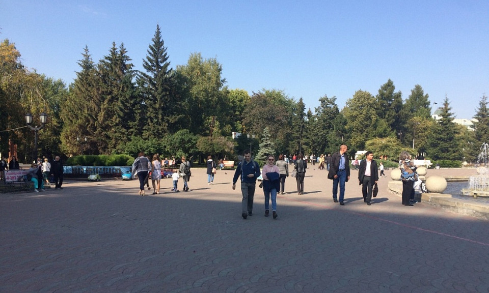 В Новосибирске могут закрыть для горожан Первомайский сквер