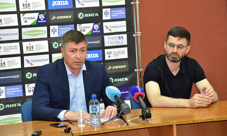 Министр спорта Сергей Ахапов представил нового директора ФК «Новосибирск»