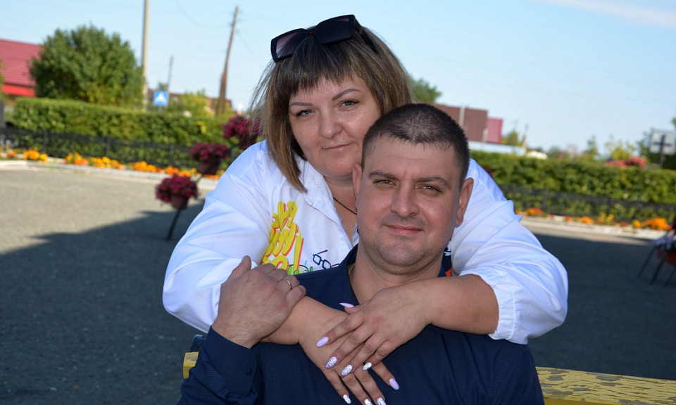 Екатерину Хазову с Днём матери поздравили муж и семеро детей