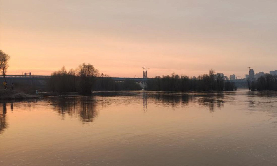 В новосибирской реке Обь уменьшилось количество воды