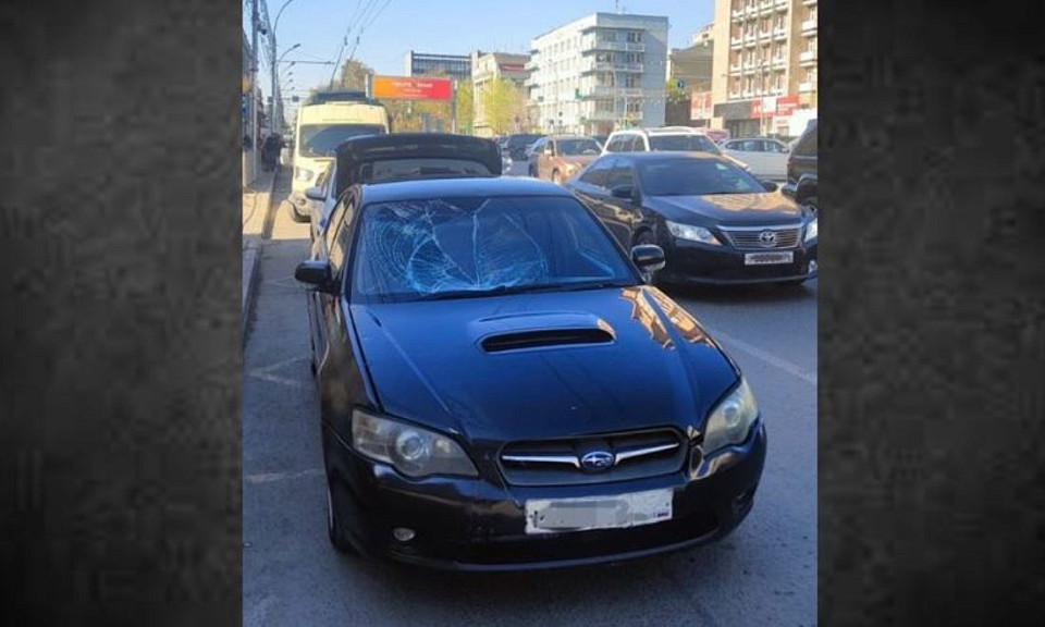 На Красном проспекте Новосибирска водитель сбил мужчину