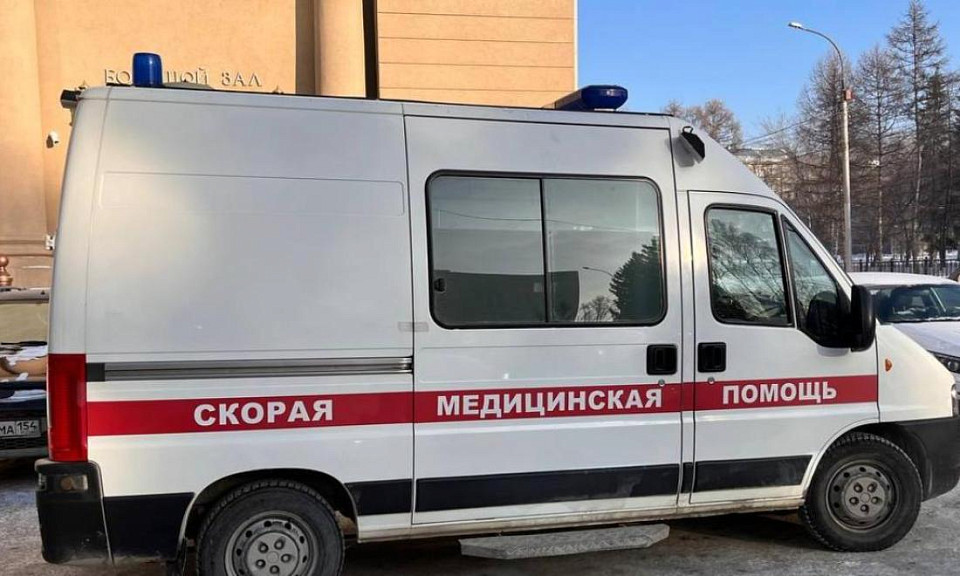 В Новосибирской области школьница умерла, наевшись конфет