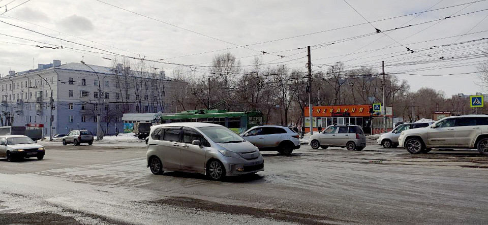Новосибирских участников СВО обучат вождению в специальной автошколе
