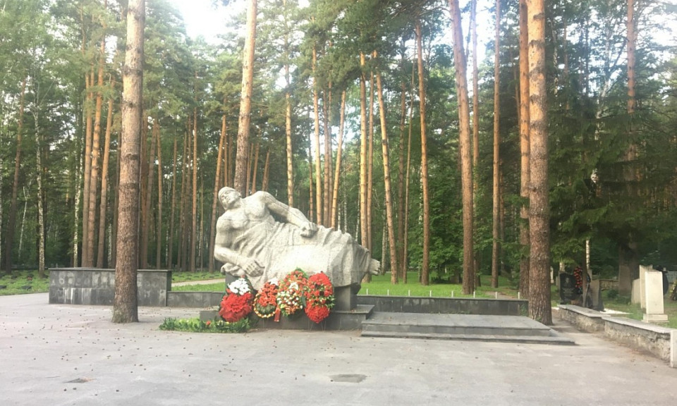 Суд обязал мэрию Новосибирска отдать Заельцовское кладбище приватизаторам