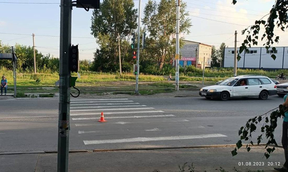 Пенсионер проигнорировал светофор и сбил мальчика на зебре в Новосибирске