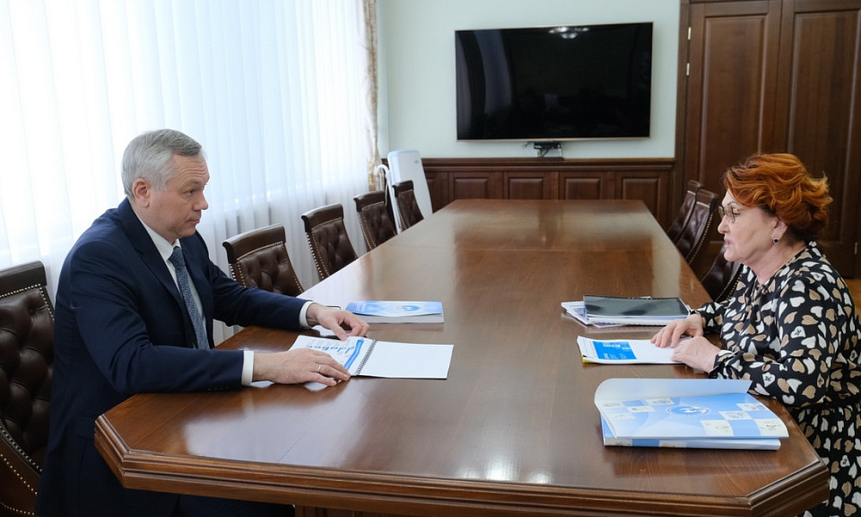 Новосибирский детский омбудсмен обсудила с губернатором 3 года своей работы