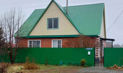 Многодетную семью поселили в опасное жильё под Новосибирском