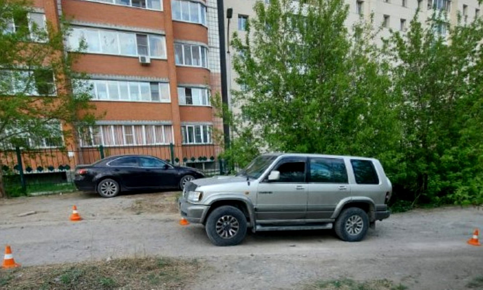 Не проскочил: перебегающего дорогу подростка сбила машина в Новосибирске