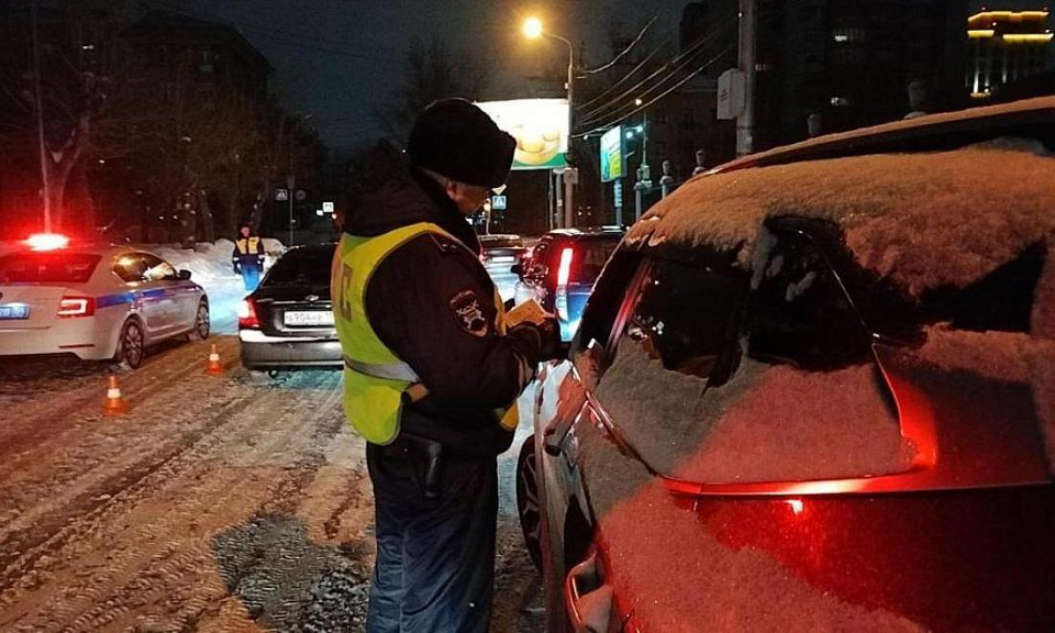 Сотрудники ГИБДД поймали 16 пьяных водителей во время рейда в Новосибирске