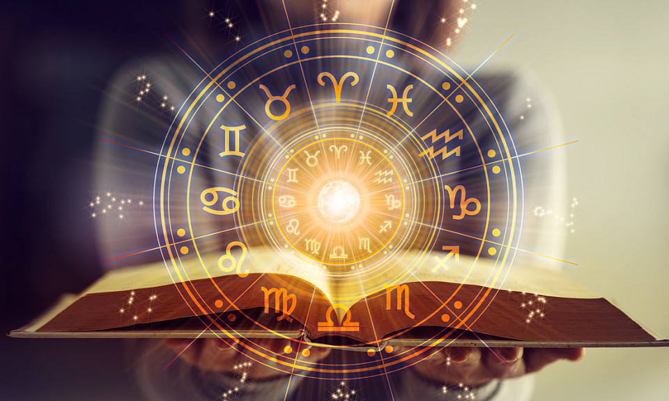 Любовь или супружеский долг: гороскоп на 5 декабря для всех знаков зодиака