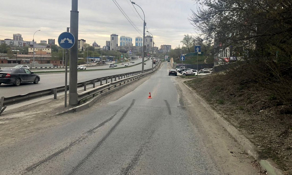 Водитель сбил переходящую по диагонали дорогу девочку в Новосибирске