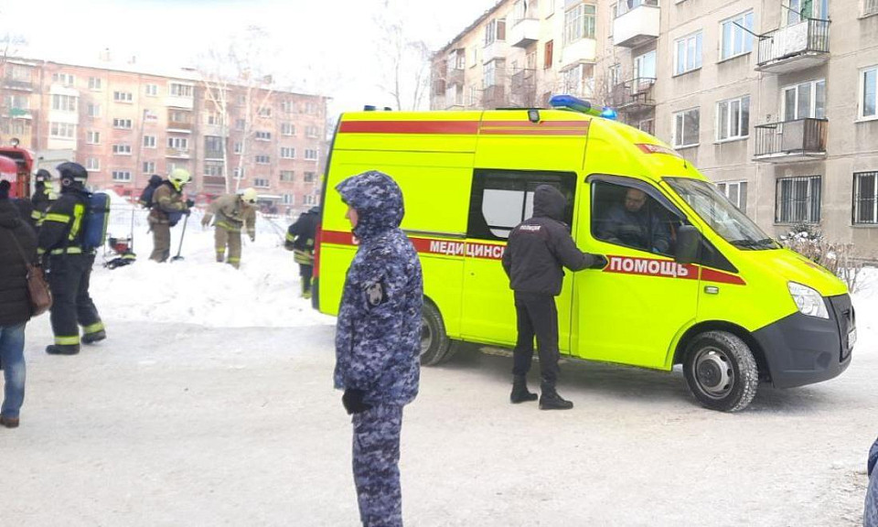 Работает «горячая линия» в связи со взрывом газа в Новосибирске
