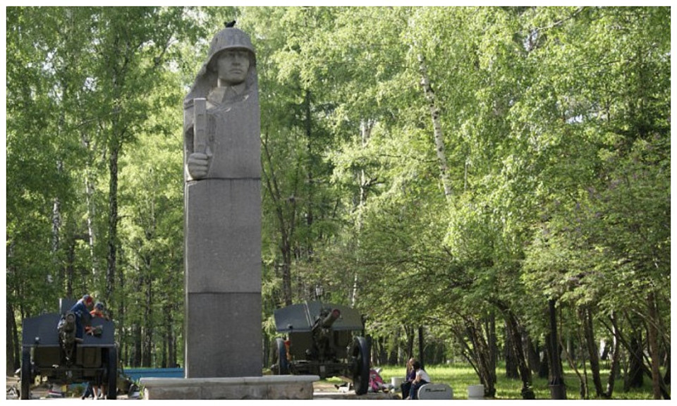Дороги до памятников героям ВОВ отремонтируют в Новосибирске по нацпроекту БКД