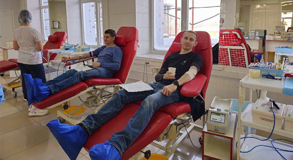 Новосибирские доноры-айтишники пополнили банк крови на 20 литров
