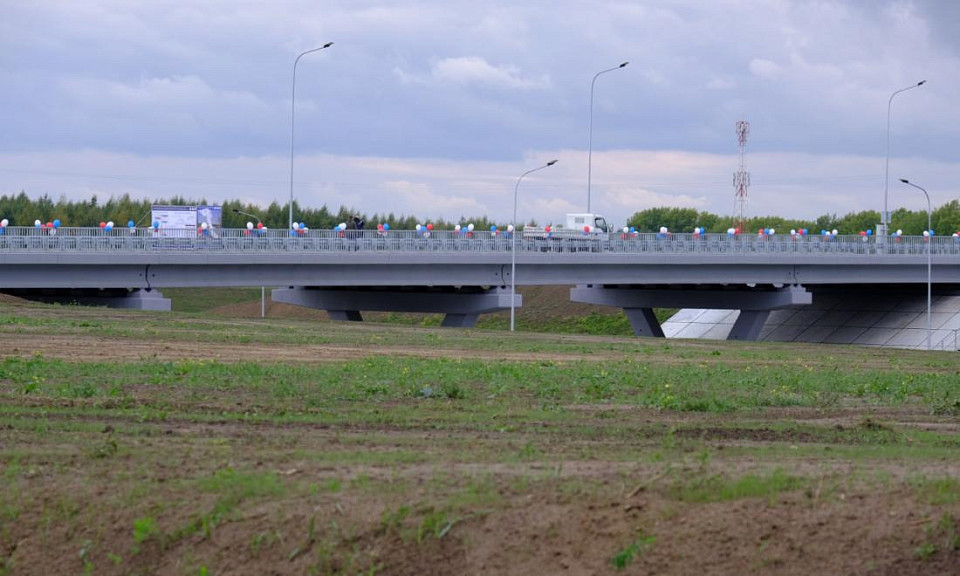 Движение на мосту второй развязки Восточного обхода Новосибирска открыли