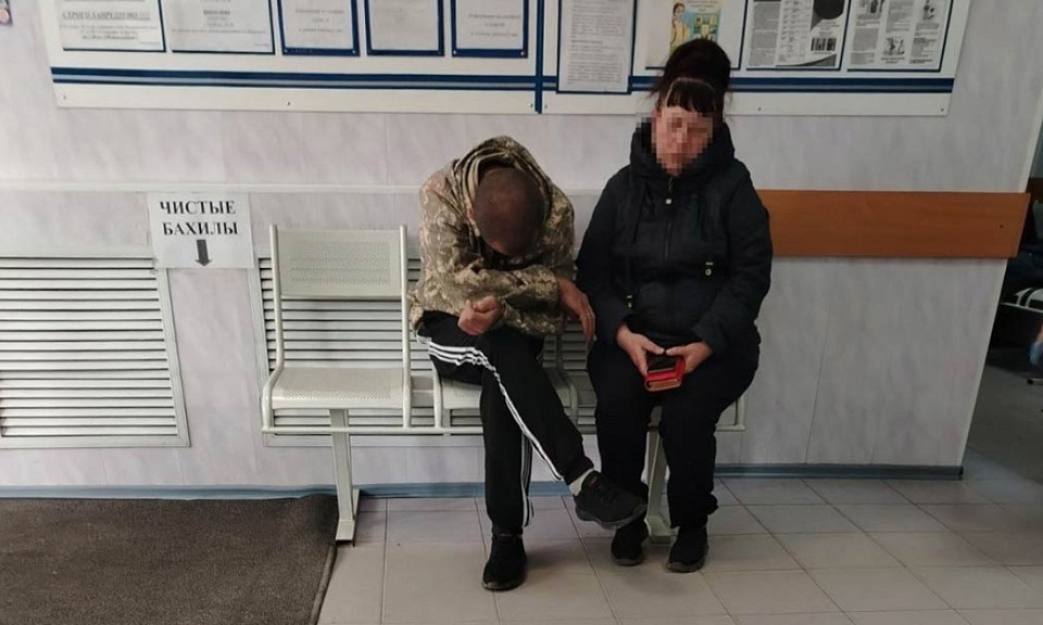 В Новосибирске пьяные родители пьяного ребёнка устроили дебош в больнице