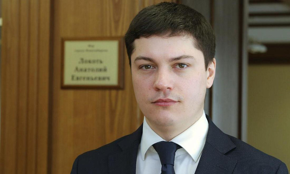 Начался суд над вице-мэром Новосибирска Артёмом Скатовым