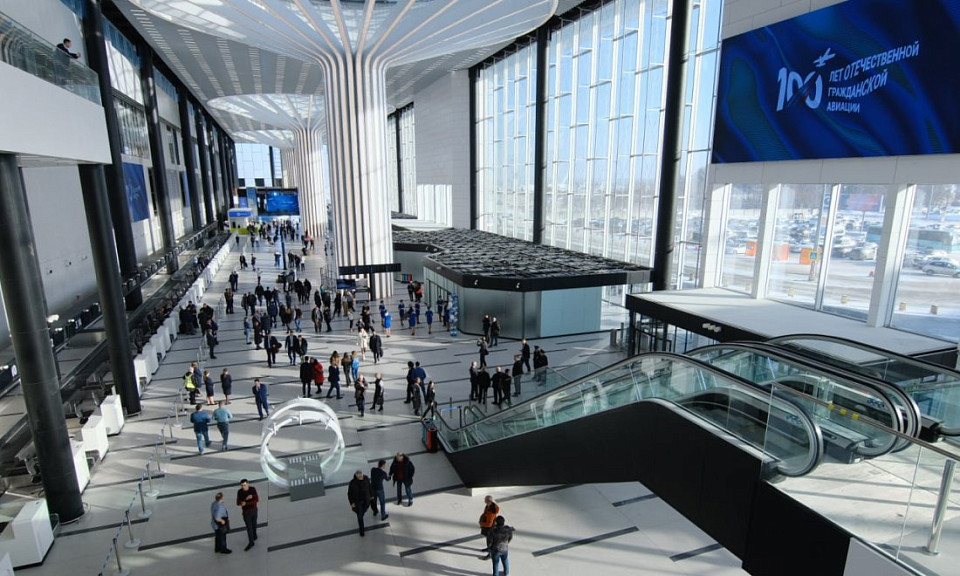 В новосибирском аэропорту открыли новый футуристический терминал