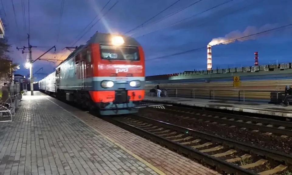 В Новосибирской области 17-летнего парня сбил поезд