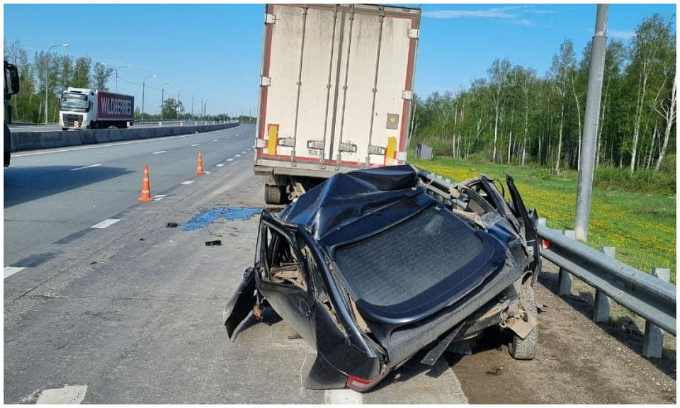 Водитель легковушки погиб в жестком ДТП на «Северном обходе» в Новосибирске